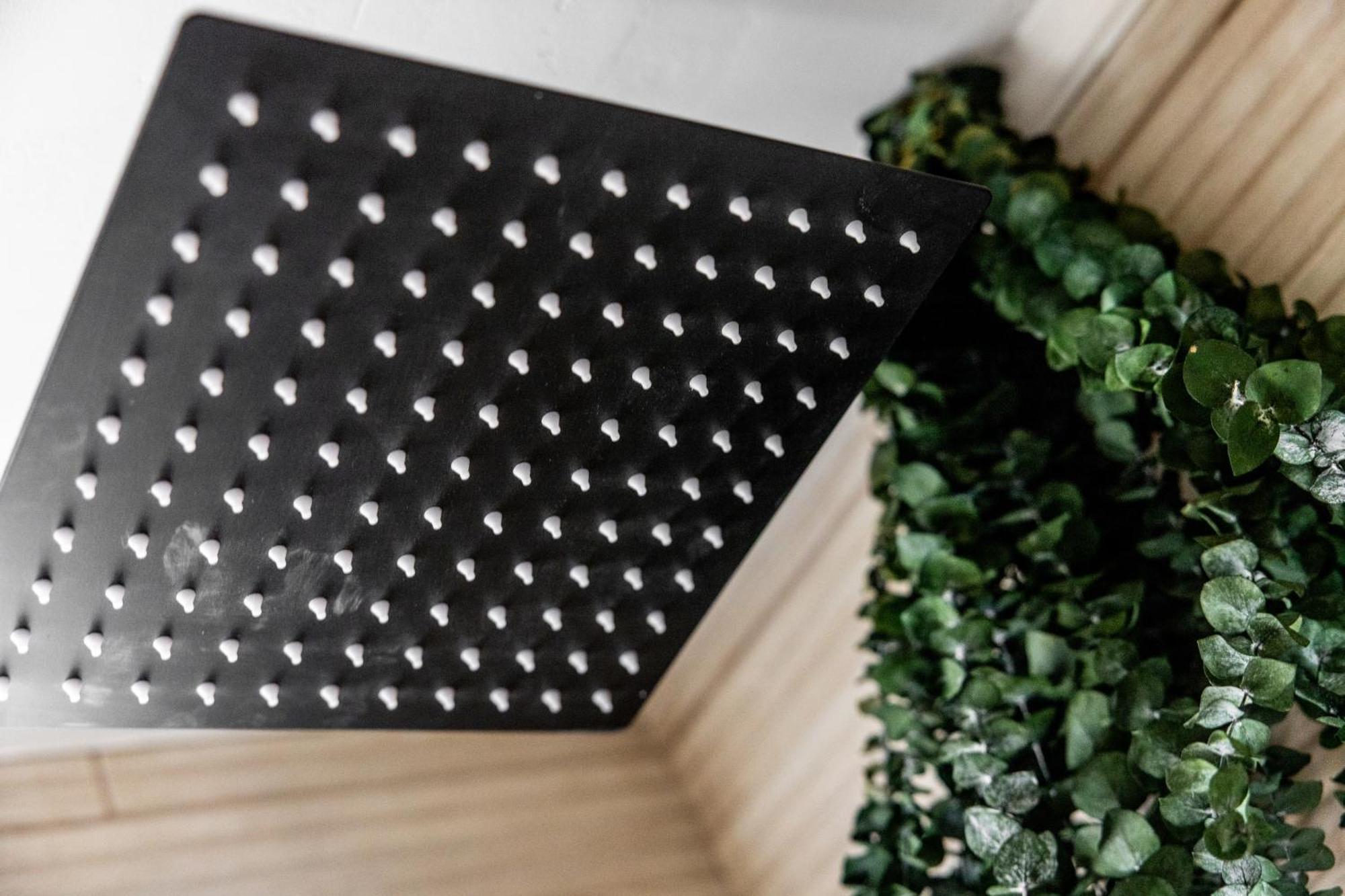 Appartamento Mid-Century Modern Retreat In Little Italy Cleveland Esterno foto
