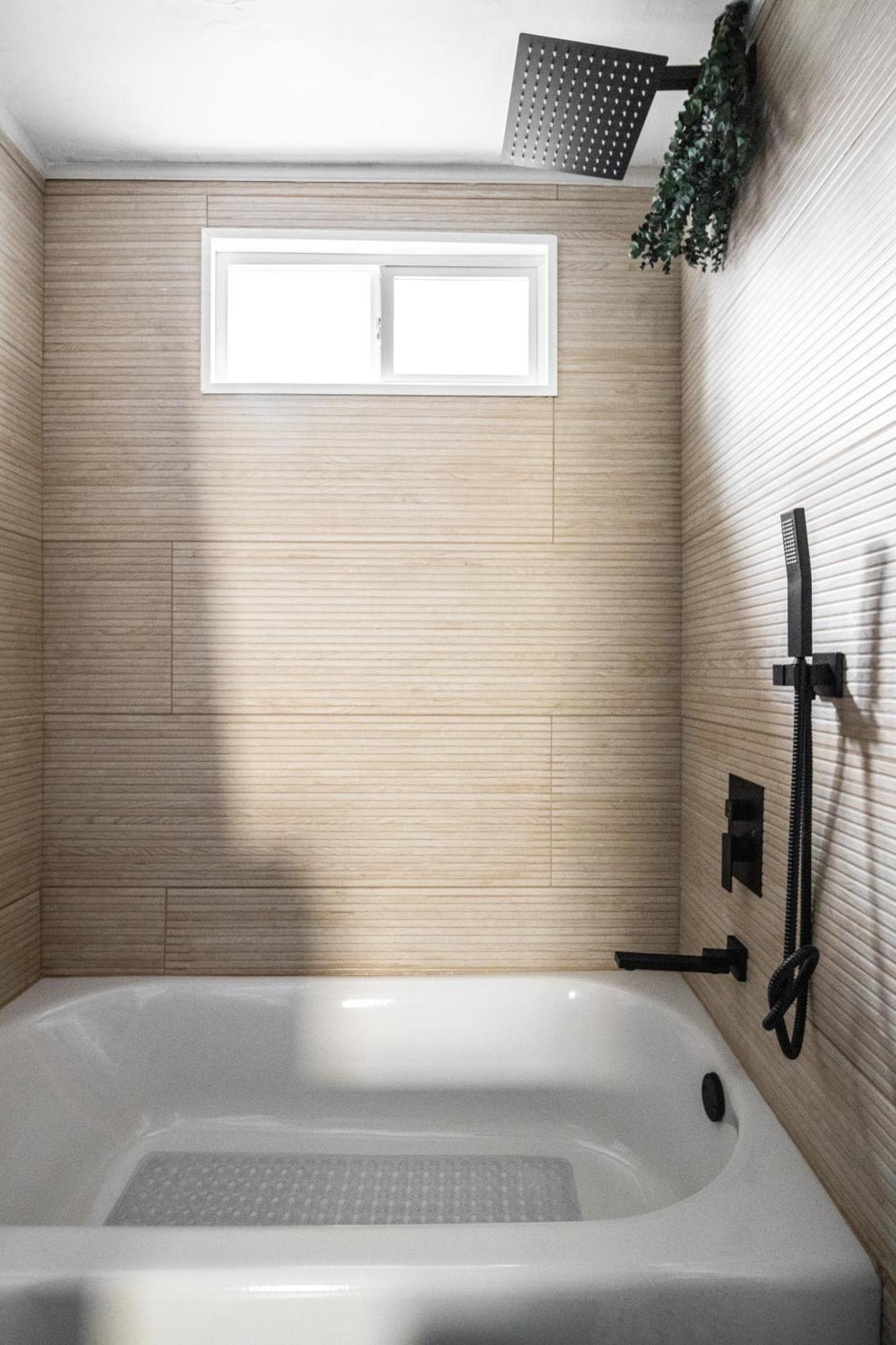 Appartamento Mid-Century Modern Retreat In Little Italy Cleveland Esterno foto
