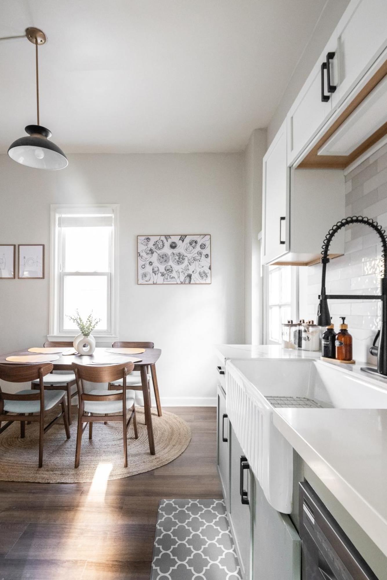 Appartamento Mid-Century Modern Retreat In Little Italy Cleveland Esterno foto