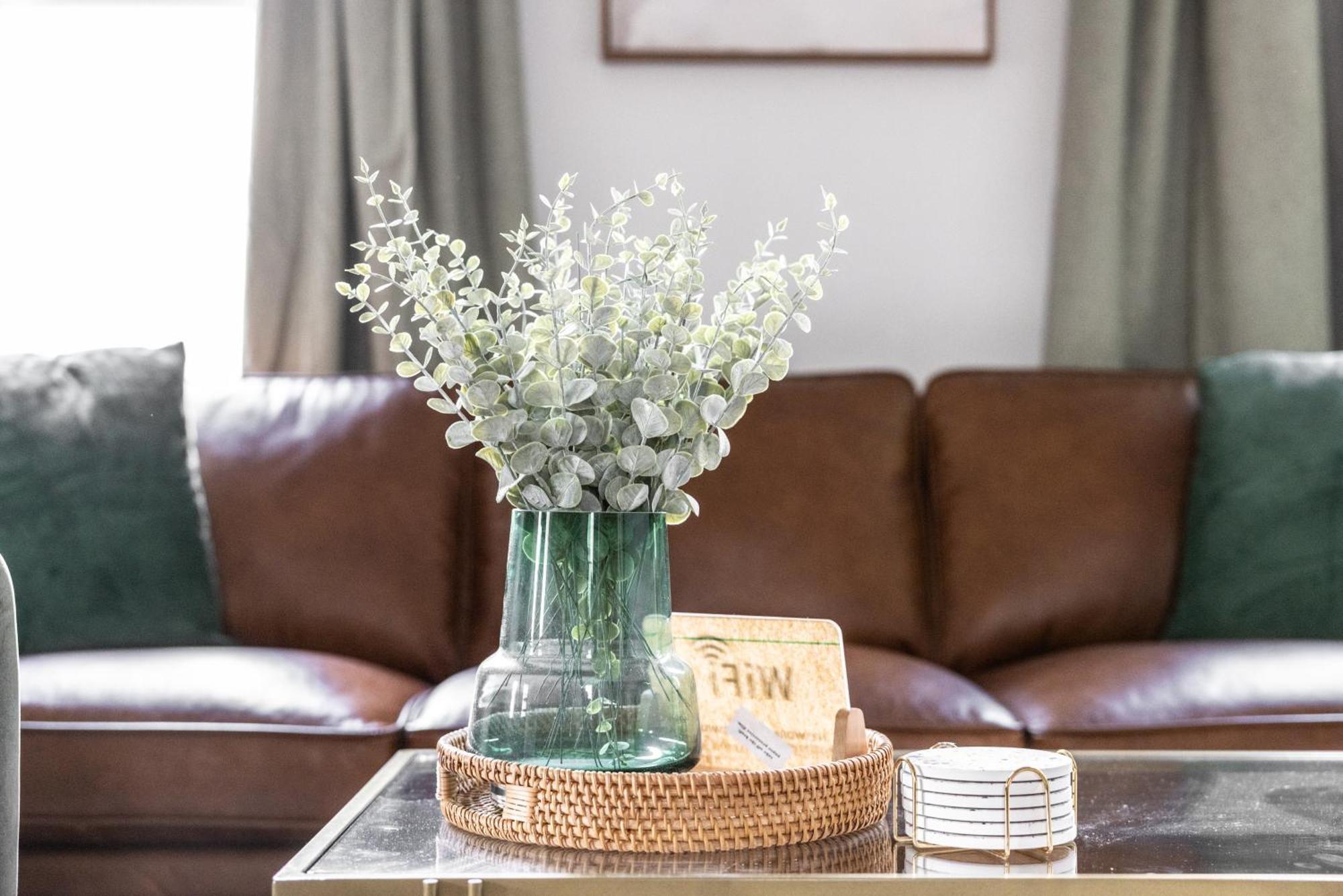 Appartamento Mid-Century Modern Retreat In Little Italy Cleveland Esterno foto